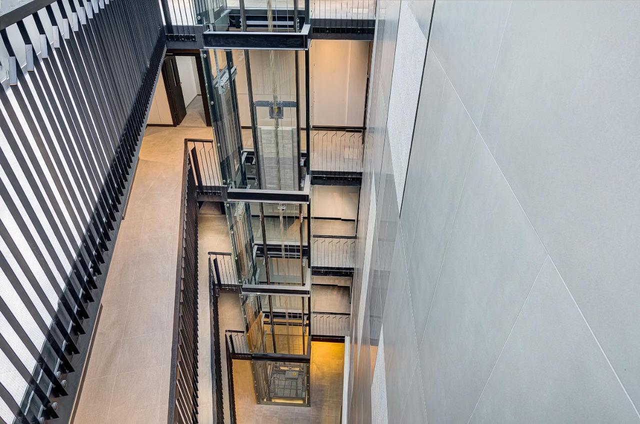Happy Inn Vip, Self Check-In-24X7, A-C, Parking-In-The-Underground-Garage VNO Exterior foto